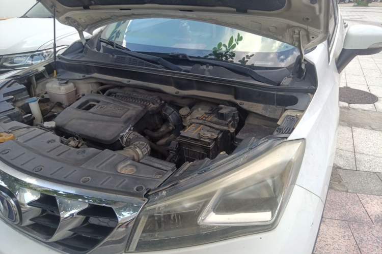 Used CHANGAN CS15 2016 1.5L Manual Fashion Edition Engine Bay Left