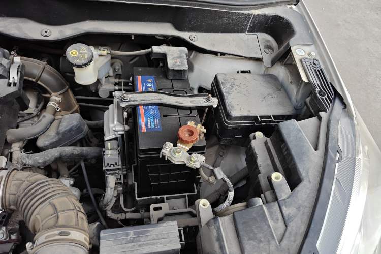 Used CHANGAN CS15 2016 1.5L Automatic Luxury Edition Engine Bay Left