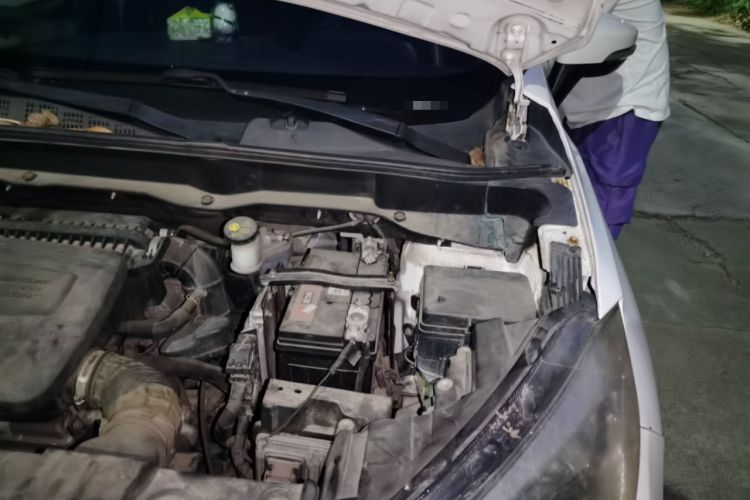 Used CHANGAN CS15 2016 1.5L Automatic Fashion Edition Engine Bay Left