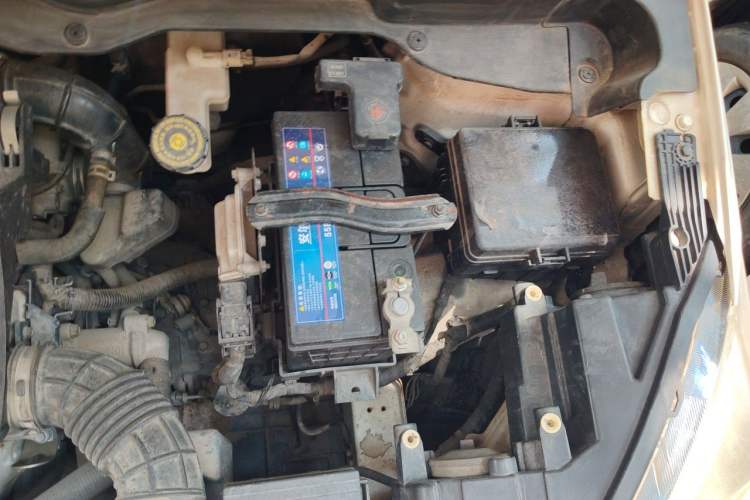 Used CHANGAN CS15 2016 1.5L Manual Luxury Edition Engine Bay Left