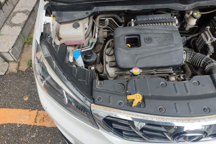 Used CHANGAN CS15 2016 1.5L Automatic Luxury Edition Engine Bay Right