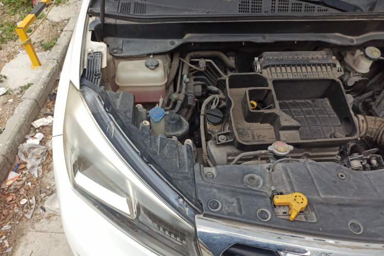 Used CHANGAN CS15 2016 1.5L Automatic Luxury Edition Engine Bay Right