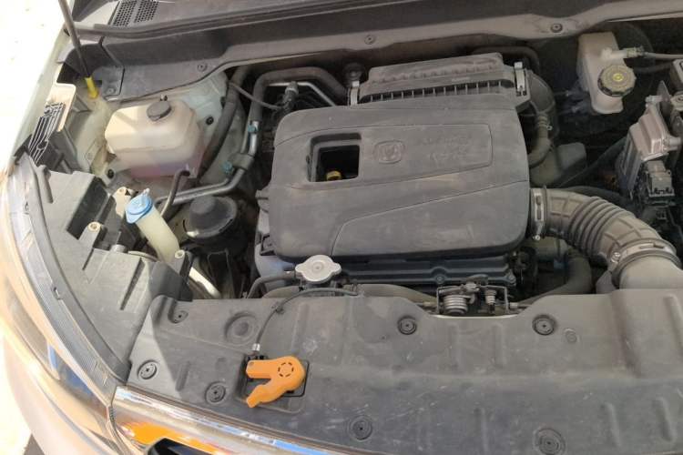 Used CHANGAN CS15 2016 1.5L Manual Luxury Edition Engine Bay Right