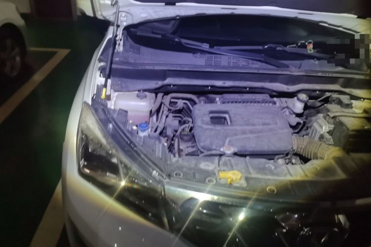 Used CHANGAN CS15 2016 1.5L Automatic Fashion Edition Engine Bay Right