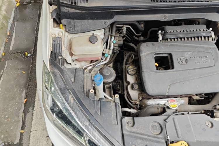 Used CHANGAN CS15 2016 1.5L Manual Fashion Edition Engine Bay Right
