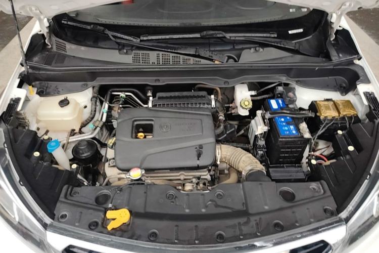 Used CHANGAN CS15 2016 1.5L Manual Fashion Edition Engine Bay