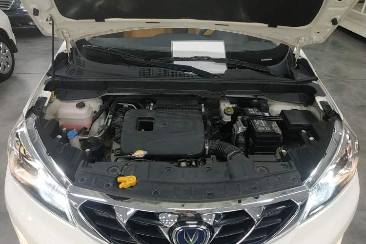 Used CHANGAN CS15 2016 1.5L Manual Fashion Edition Engine Bay