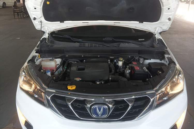 Used CHANGAN CS15 2016 1.5L Automatic Fashion Edition Engine Bay