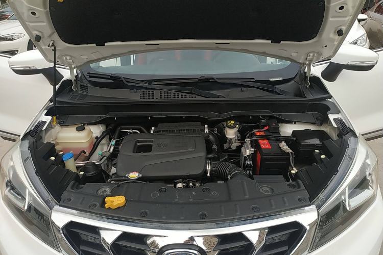 Used CHANGAN CS15 2016 1.5L Automatic Fashion Edition Engine Bay