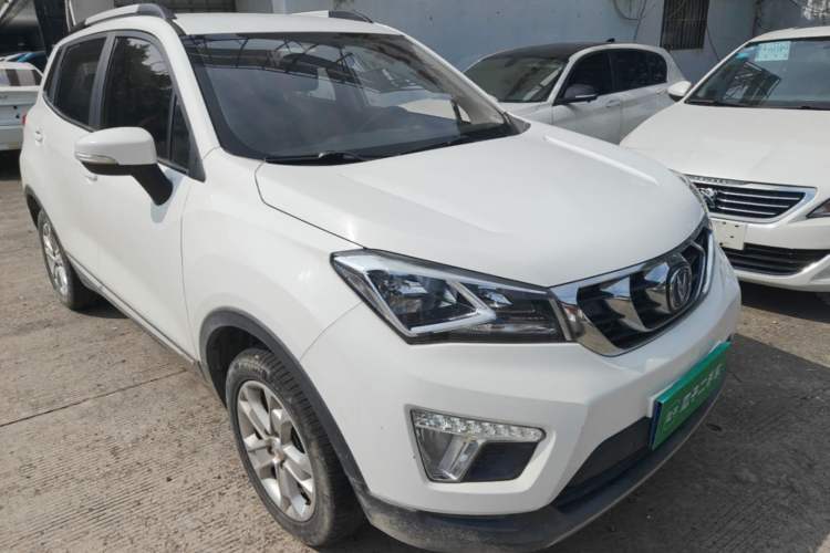 Used CHANGAN CS15 2016 1.5L Manual Luxury Edition Exterior 1