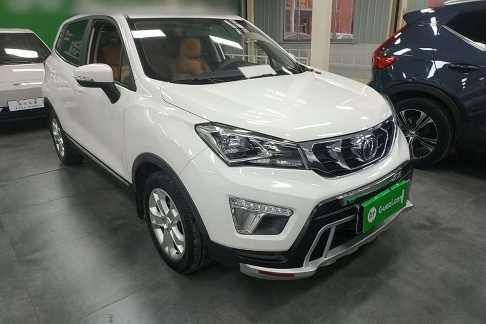 Used CHANGAN CS15 2016 1.5L Manual Fashion Edition Exterior 1