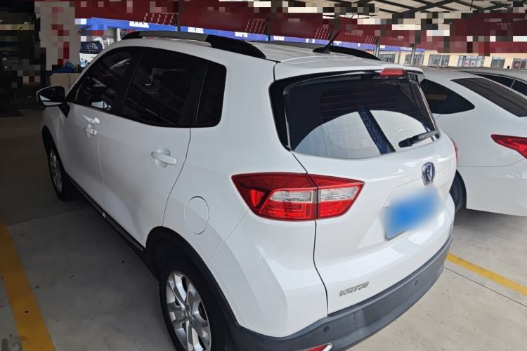 Used CHANGAN CS15 2016 1.5L Manual Luxury Edition Exterior 2