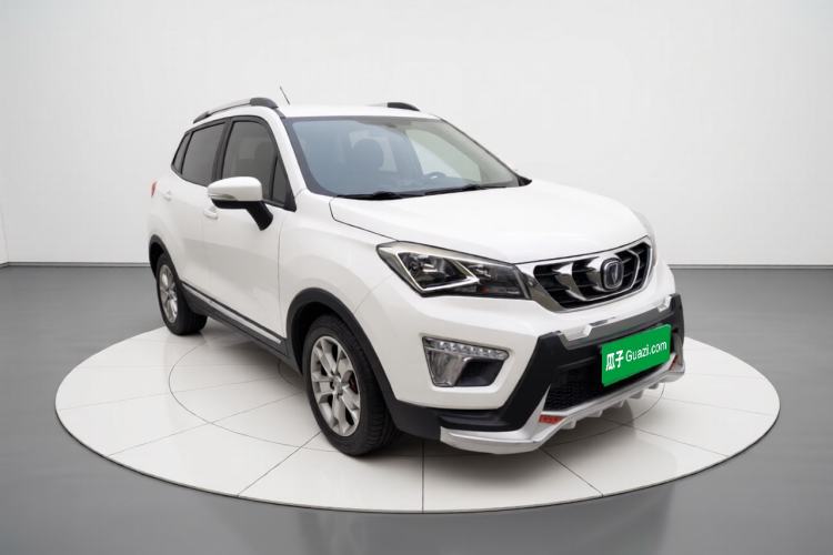 Used CHANGAN CS15 2016 1.5L Automatic Fashion Edition Exterior 2