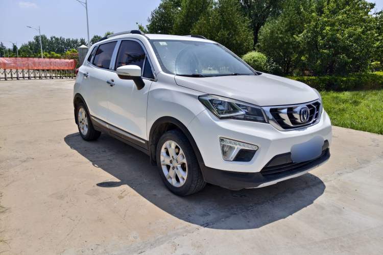 Used CHANGAN CS15 2016 1.5L Manual Luxury Edition Exterior 2