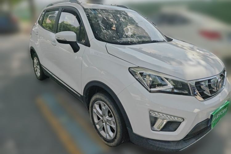 Used CHANGAN CS15 2016 1.5L Manual Fashion Edition Exterior 2