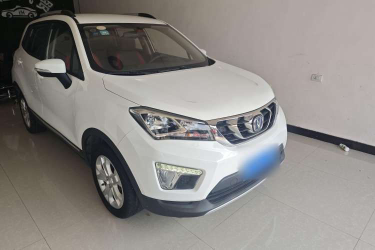 Used CHANGAN CS15 2016 1.5L Manual Fashion Edition Exterior 2