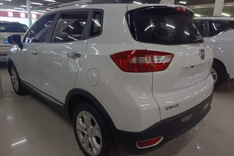 Used CHANGAN CS15 2016 1.5L Automatic Fashion Edition Exterior 2