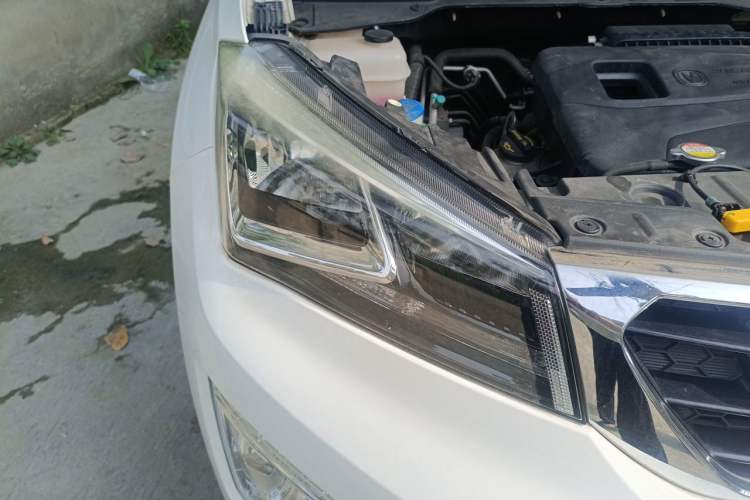 Used CHANGAN CS15 2016 1.5L Automatic Luxury Edition Exterior 3