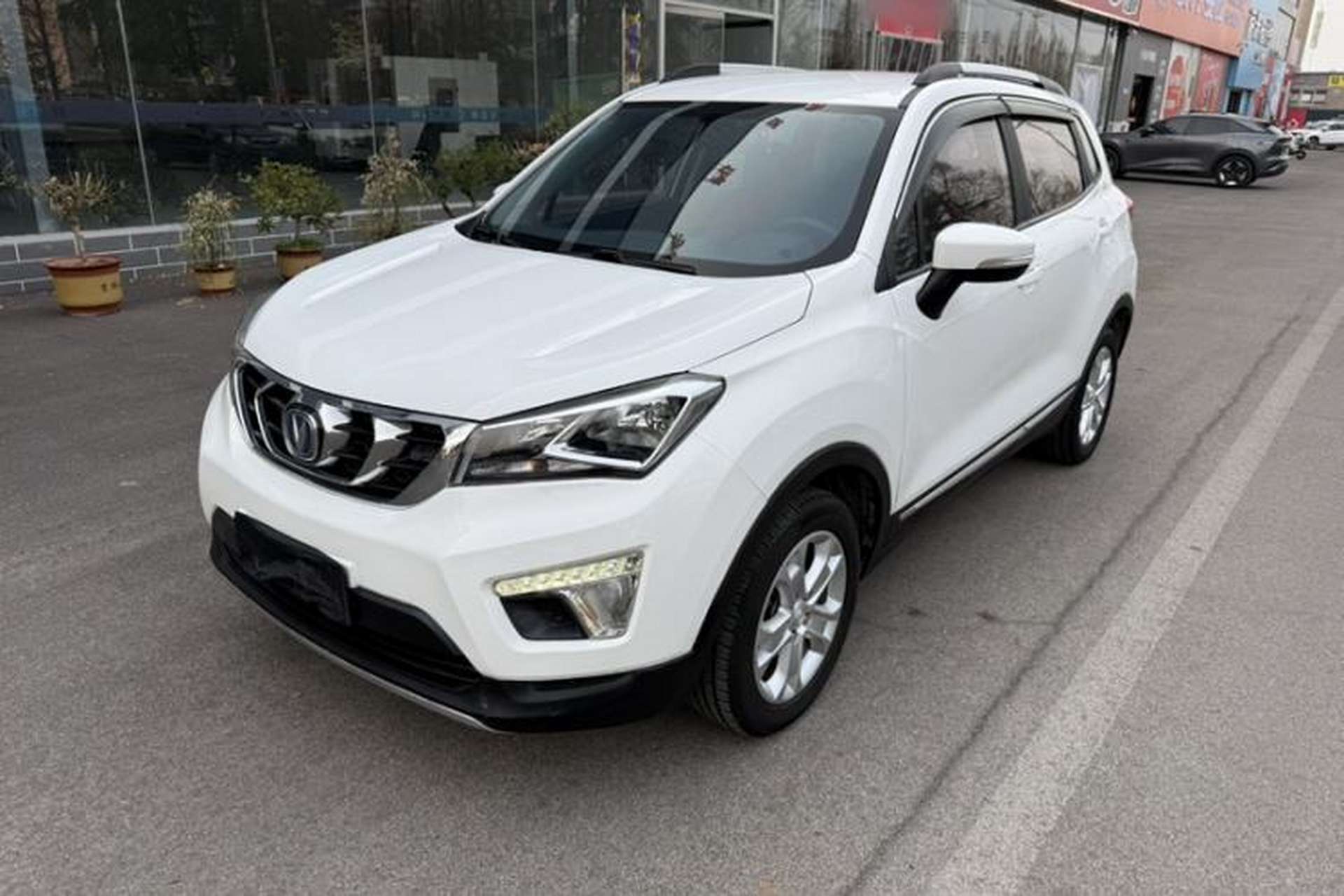 Used CHANGAN CS15 2016 1.5L Manual Fashion Edition Exterior 3