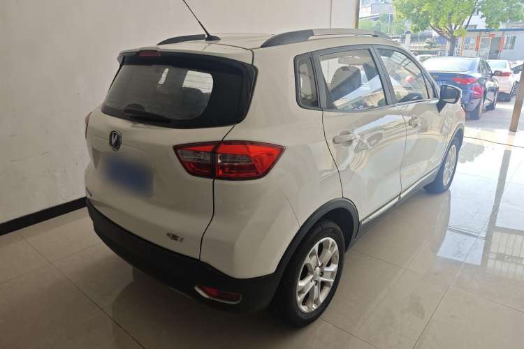 Used CHANGAN CS15 2016 1.5L Manual Fashion Edition Exterior 4