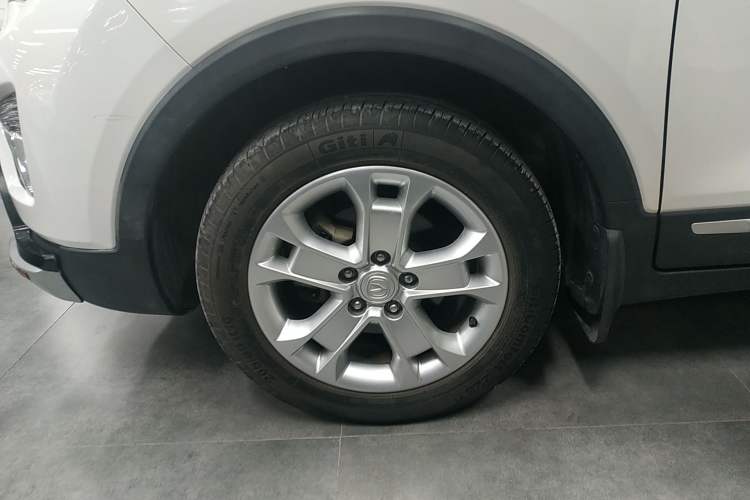 Used CHANGAN CS15 2016 1.5L Manual Fashion Edition Exterior 4