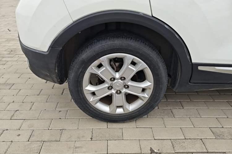 Used CHANGAN CS15 2016 1.5L Manual Fashion Edition Exterior 5