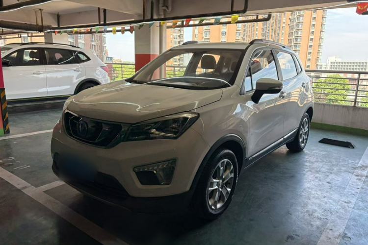 Used CHANGAN CS15 2016 1.5L Manual Luxury Edition Exterior 5