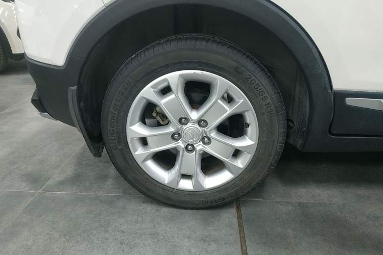Used CHANGAN CS15 2016 1.5L Manual Fashion Edition Exterior 5