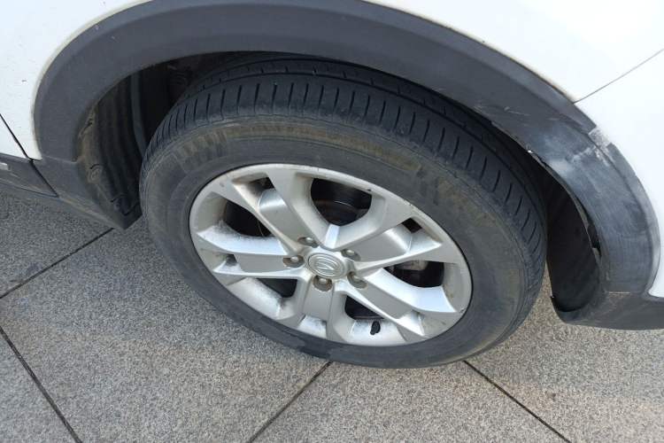 Used CHANGAN CS15 2016 1.5L Manual Fashion Edition Exterior 7