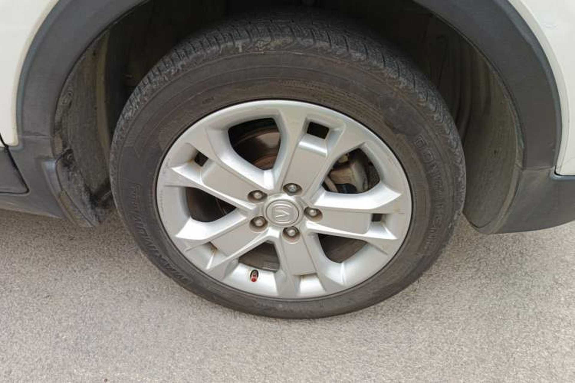 Used CHANGAN CS15 2016 1.5L Manual Fashion Edition Exterior 7