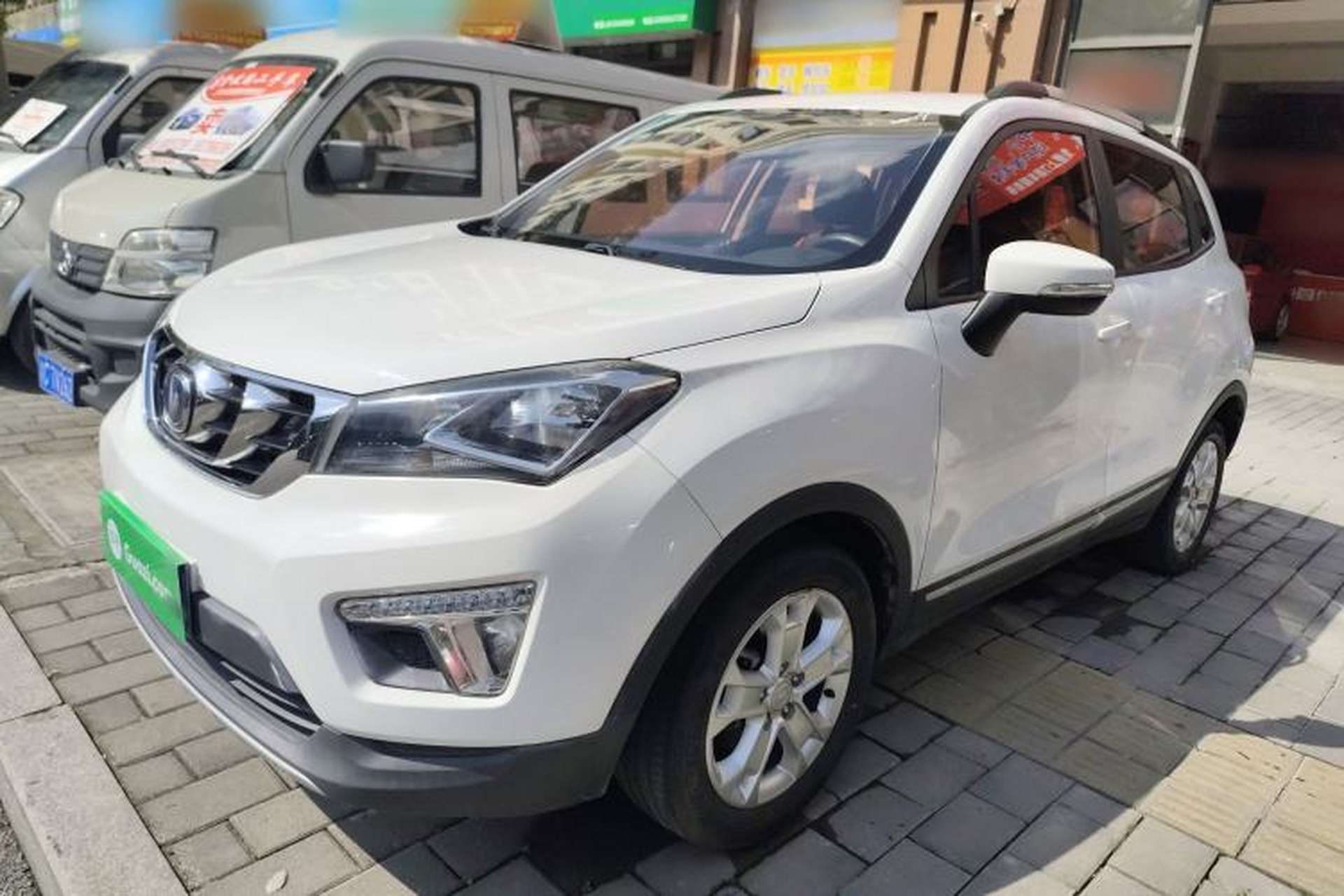 Used CHANGAN CS15 2016 1.5L Automatic Fashion Edition Front Left 45 Deg