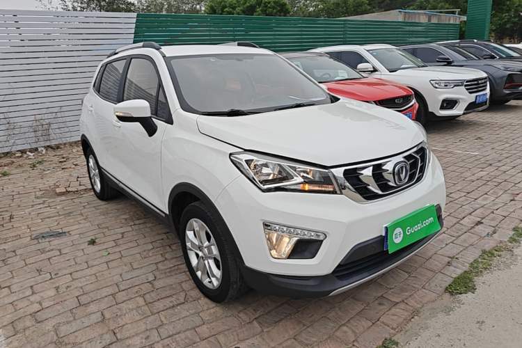 Used CHANGAN CS15 2016 1.5L Automatic Fashion Edition Front Right 45 Deg