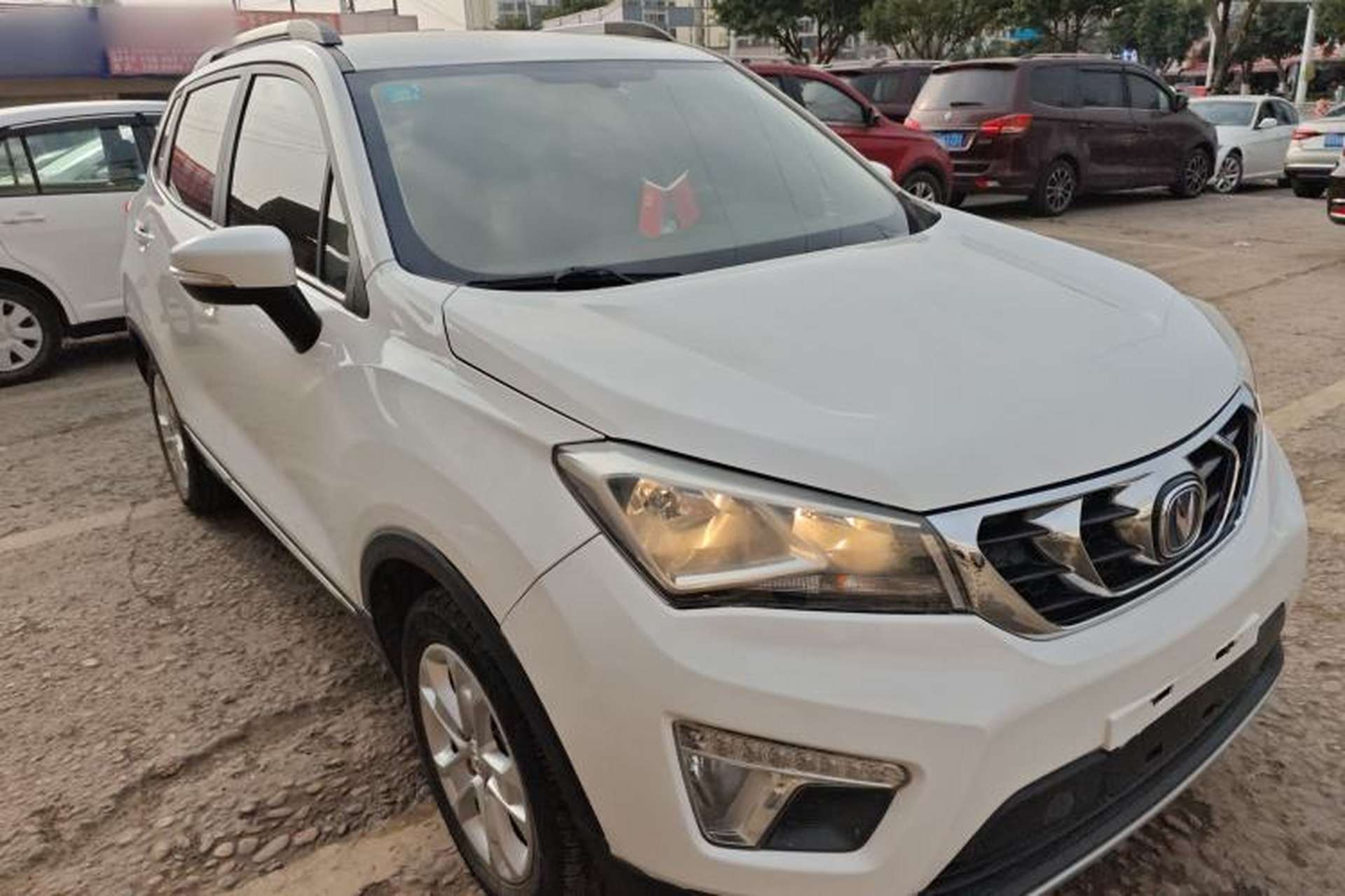 Used CHANGAN CS15 2016 1.5L Manual Fashion Edition Front Right 45 Deg