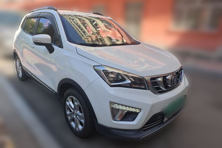 Used CHANGAN CS15 2016 1.5L Manual Fashion Edition Front Right 45 Deg