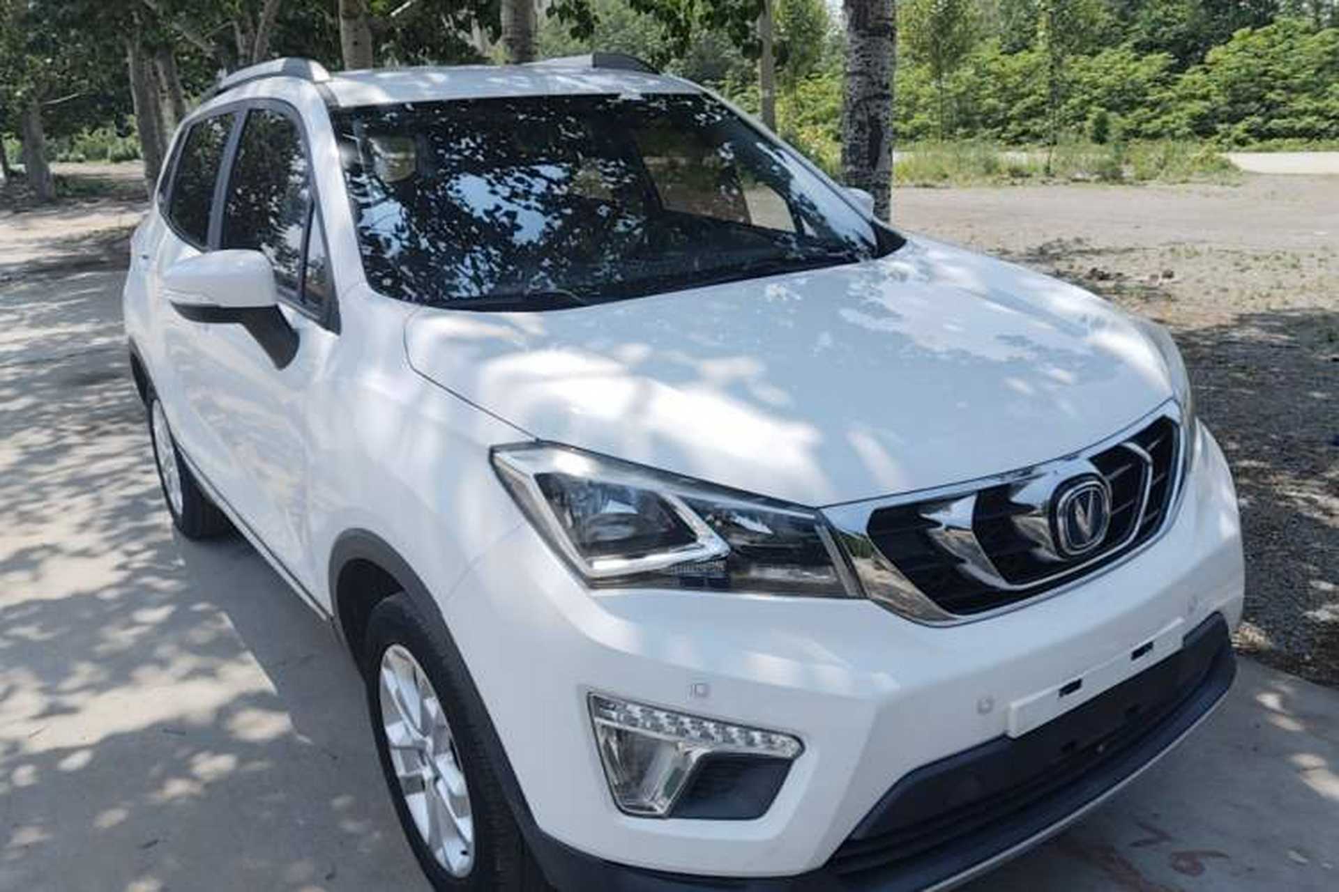 Used CHANGAN CS15 2016 1.5L Manual Fashion Edition Front Right 45 Deg