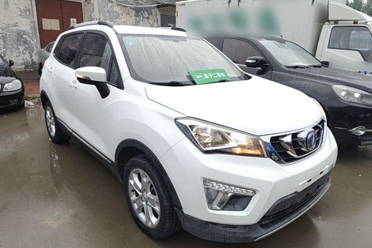 Used CHANGAN CS15 2016 1.5L Manual Fashion Edition Front Right 45 Deg