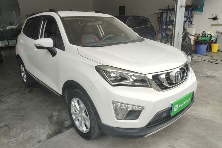 Used CHANGAN CS15 2016 1.5L Manual Fashion Edition Front Right 45 Deg