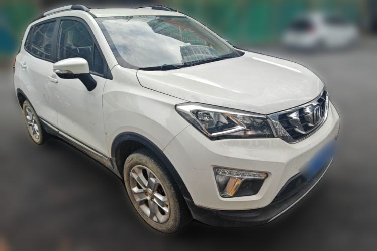 Used CHANGAN CS15 2016 1.5L Manual Luxury Edition Front Right 45 Deg