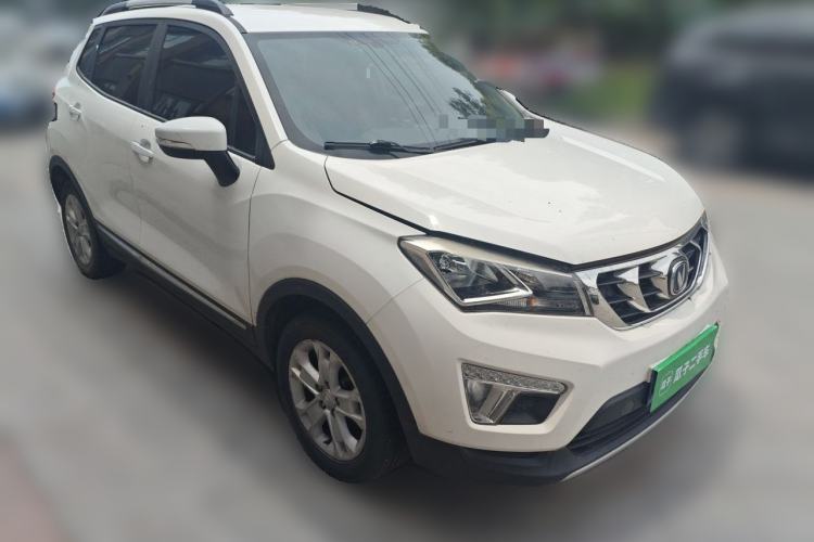 Used CHANGAN CS15 2016 1.5L Automatic Fashion Edition Front Right 45 Deg
