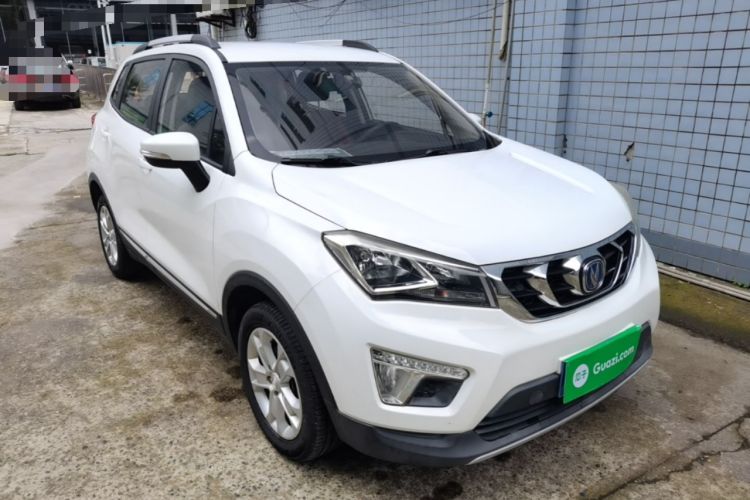 Used CHANGAN CS15 2016 1.5L Manual Fashion Edition Front Right 45 Deg