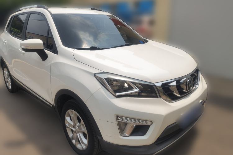 Used CHANGAN CS15 2016 1.5L Manual Luxury Edition Front Right 45 Deg