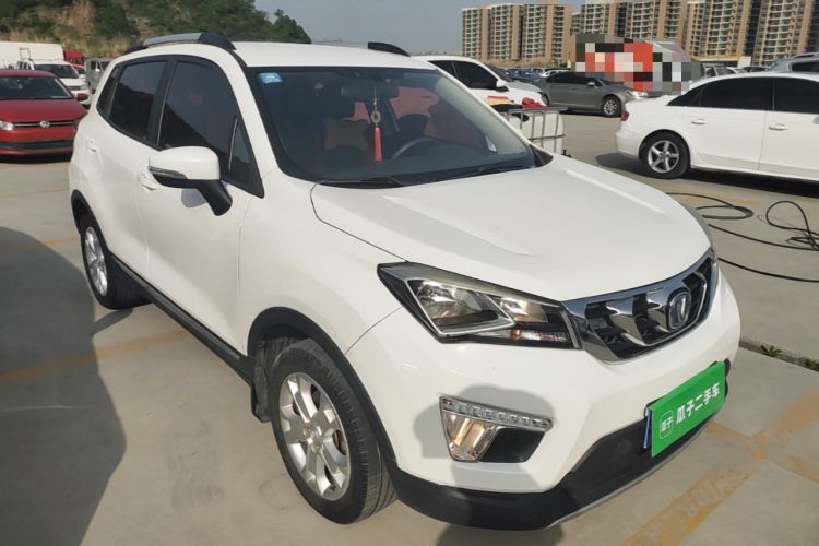 Used CHANGAN CS15 2016 1.5L Manual Fashion Edition Front Right 45 Deg
