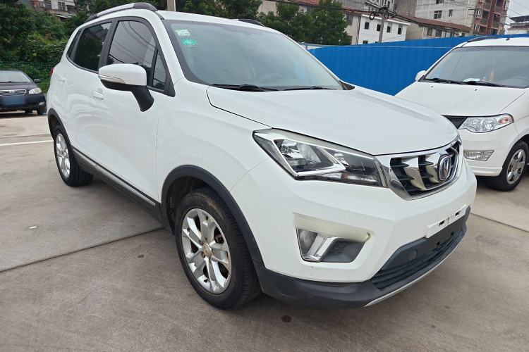 Used CHANGAN CS15 2016 1.5L Manual Fashion Edition Front Right 45 Deg