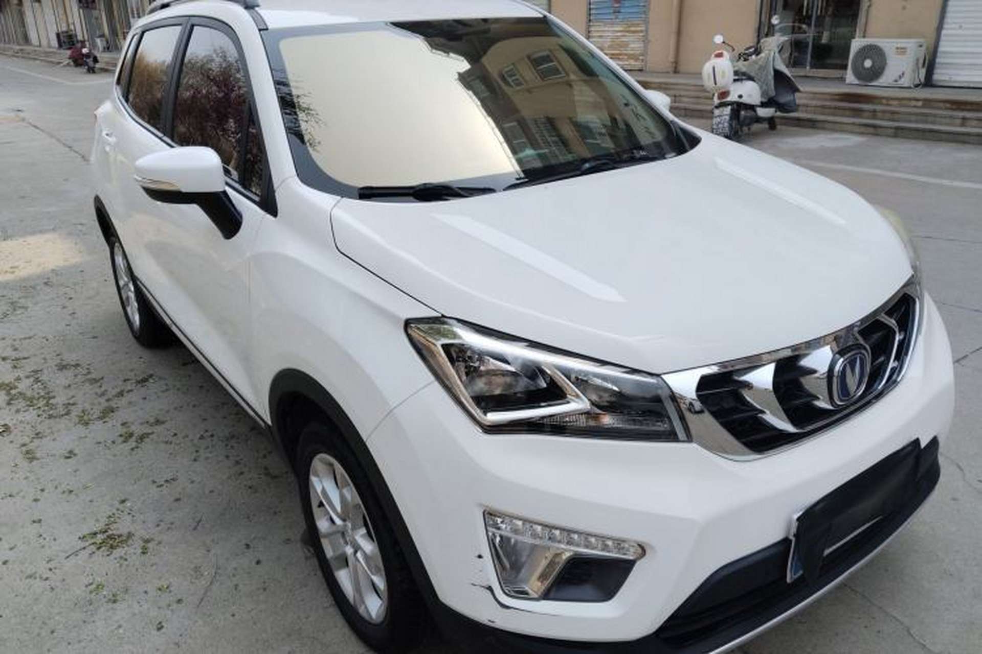 Used CHANGAN CS15 2016 1.5L Automatic Fashion Edition Front Right 45 Deg