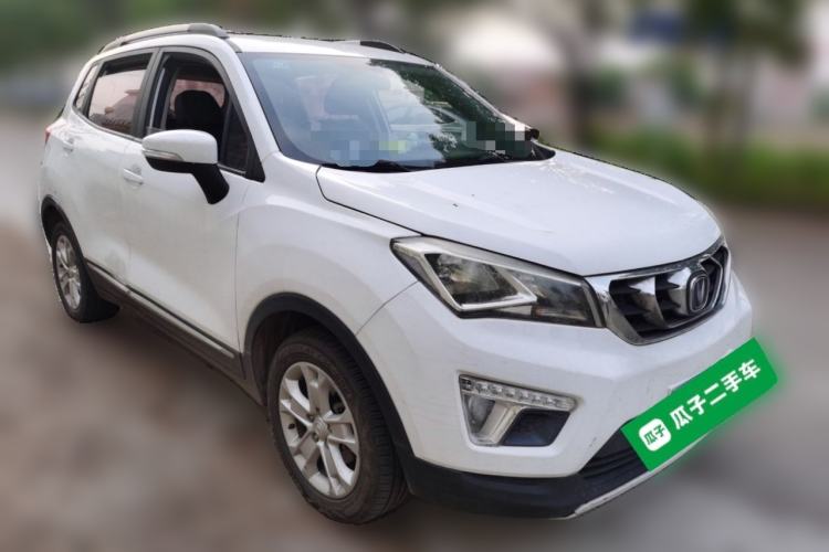 Used CHANGAN CS15 2016 1.5L Automatic Fashion Edition Front Right 45 Deg
