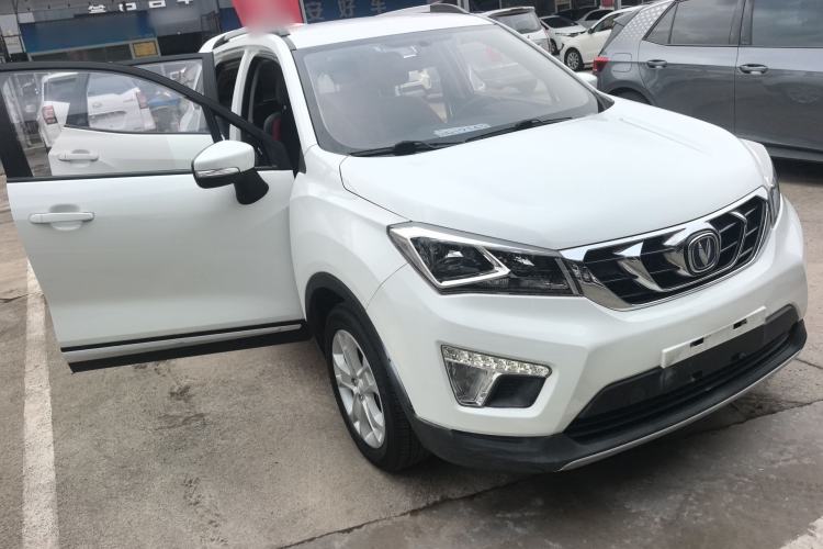 Used CHANGAN CS15 2016 1.5L Manual Fashion Edition Front Right 45 Deg