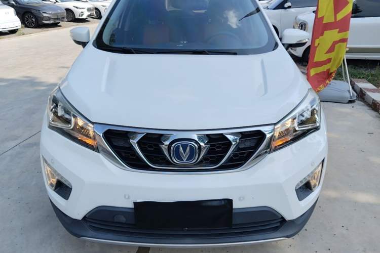 Used CHANGAN CS15 2016 1.5L Manual Fashion Edition Front