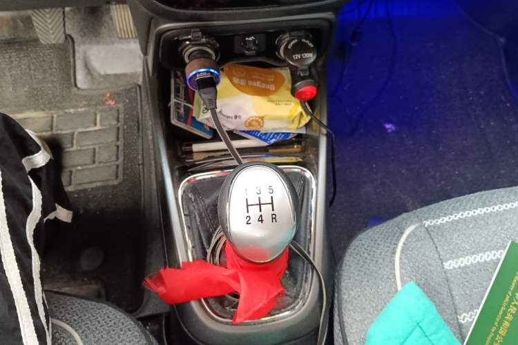 Used CHANGAN CS15 2016 1.5L Manual Fashion Edition Gear Lever