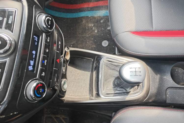Used CHANGAN CS15 2016 1.5L Manual Luxury Edition Gear Lever