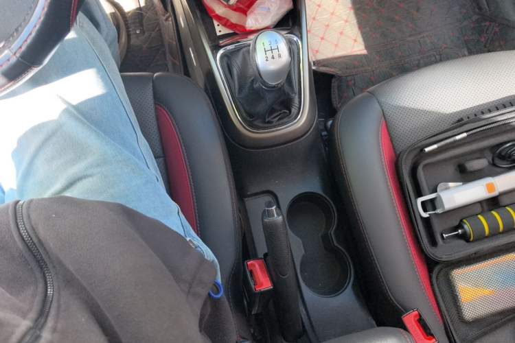 Used CHANGAN CS15 2016 1.5L Manual Luxury Edition Gear Lever